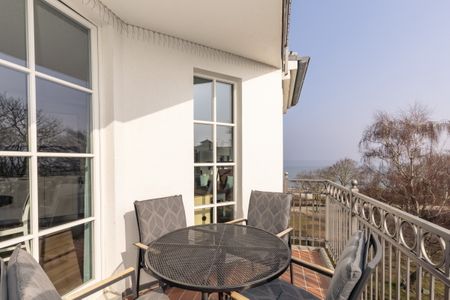 Apartmenthaus Atlantik Apartmenthaus Atlantik 314 Kühlungsborn - Balkon mit Gartenmöbeln
