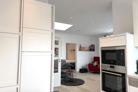  2001 - Penthouse Brigitte mit Teilmeerblick und Hund Kellenhusen - 