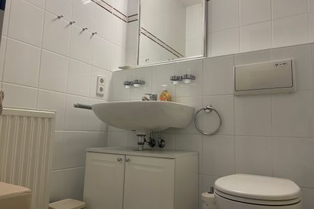 Hus Inselkieker Hus Inselkieker 217 Schillig - Badezimmer mit Waschtisch im sihi2-17, Mellumweg 6b, Hus Inselkieker in Schillig