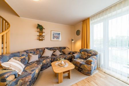 Hus Inselkieker Hus Inselkieker 217 Schillig - Wohn-Essbereich mit Couch im sihi217, Hus Inselkieker, Mellumweg 6b in Schillig