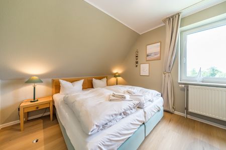 Hus Inselkieker Hus Inselkieker 217 Schillig - Erstes Schlafzimmer mit Doppelbett im sihi217, Hus Inselkieker, Mellumweg 6b in Schillig