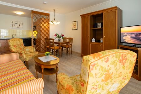 Seehof Seehof 102 Usedom - Wohn-Essbereich mit Flatscreen-TV im ussf102, Seehof 102,Strandpromenade 9-10 auf Usedom