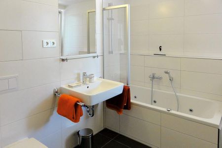 DünenResort Binz DünenResort Binz 114 Rügen - Badezimmer mit Badewanne
