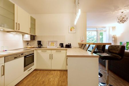 DünenResort Binz DünenResort Binz 125 Rügen - Wohn-Essbereich mit Küchenzeile