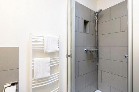 Deichhäuser Anna Küste Deichhäuser Anna Küste 1-32 Bensersiel - Badezimmer mit Dusche