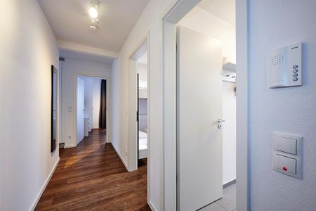Deichhäuser Anna Küste Deichhäuser Anna Küste 3-20 Bensersiel - Flur mit Zugang zum Schlafzimmer
