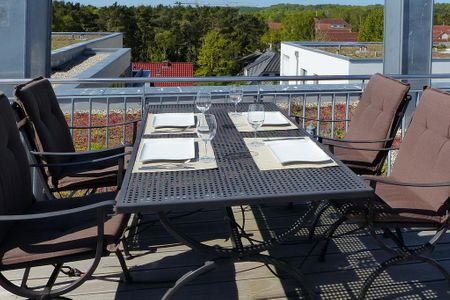 DünenResort Binz DünenResort Binz 435 Rügen - Balkon mit Gartenmöbeln