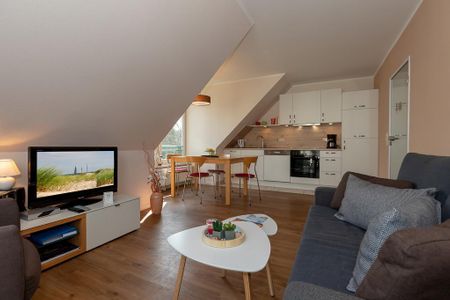 Ostseeallee 32b Ostseeallee 32b 2-2 Kühlungsborn - Wohn-Essbereich mit Couch