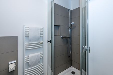 Deichhäuser Anna Küste Deichhäuser Anna Küste 6-12 Bensersiel - Badezimmer mit Dusche