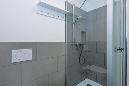 Deichhäuser Anna Küste Deichhäuser Anna Küste 6-13 Bensersiel - Badezimmer mit Dusche