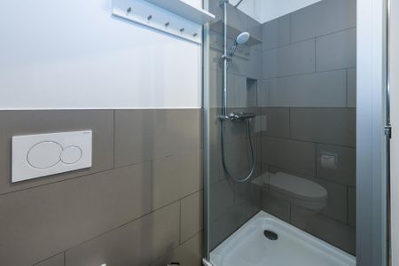 Deichhäuser Anna Küste Deichhäuser Anna Küste 6-23 Bensersiel - Badezimmer mit Dusche