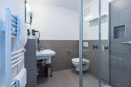 Deichhäuser Anna Küste Deichhäuser Anna Küste 8-13 Bensersiel - Badezimmer mit Dusche