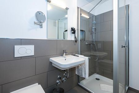 Deichhäuser Anna Küste Deichhäuser Anna Küste 8-24 Bensersiel - Badezimmer mit Dusche
