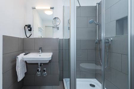 Deichhäuser Anna Küste Deichhäuser Anna Küste 8-33 Bensersiel - Badezimmer mit Dusche