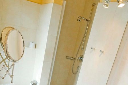 Dünenschloss Dünenschloss 1-21 Kühlungsborn - Badezimmer mit Dusche