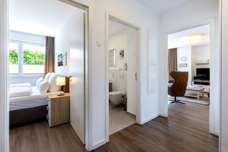 Aparthotel Ostseeallee Aparthotel Ostseeallee 4-37 Boltenhagen - Flur mit Zugang zum Schlaf-/,Bade-/und Wohnbereich