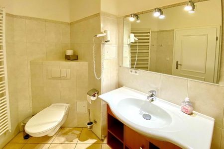 Dünenschloss Dünenschloss 1-37 Kühlungsborn - Badezimmer mit Duschwanne