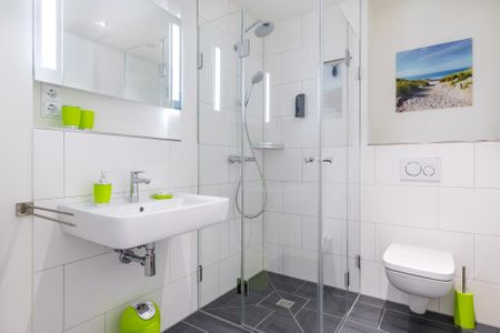 Godewindpark Travemünde Godewindpark Travemünde 3-02 Travemünde - Badezimmer "2" mit Dusche und Waschtisch