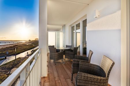 Apartmentanlage Meerblickvilla Apartmentanlage Meerblickvilla 2-25 Großenbrode - Balkon mit Zugang zum Schlafzimmer und Wohnbereich