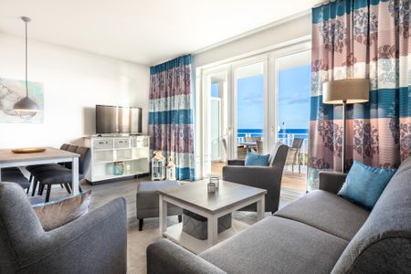 Apartmentanlage Meerblickvilla Apartmentanlage Meerblickvilla 1-12 Großenbrode - Wohn-/Essbereich mit Zugang zum Balkon