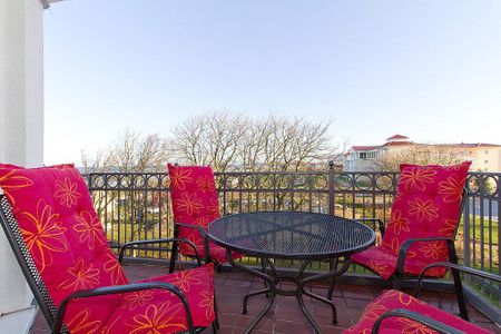 Apartmenthaus Atlantik Apartmenthaus Atlantik 314 Kühlungsborn - Balkon mit Gartenmöbeln