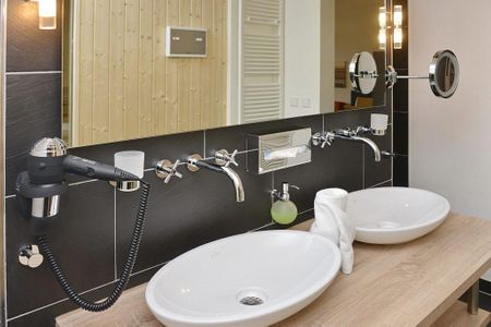 Resort Deichgraf Resort Deichgraf 27-03 Wremen - Badezimmer mit Dusche