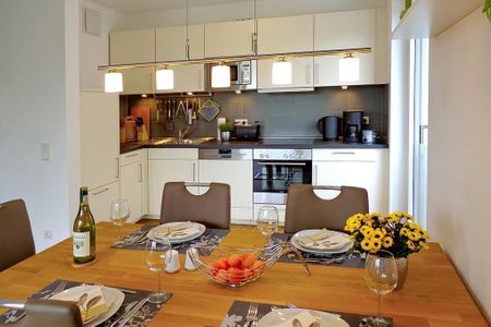 DünenResort Binz DünenResort Binz 111 Rügen - Wohn-Essbereich mit Küchenzeile
