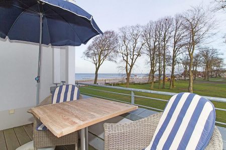 Meeresblick Meeresblick 102 Kühlungsborn - Balkon mit Gartenmöbeln