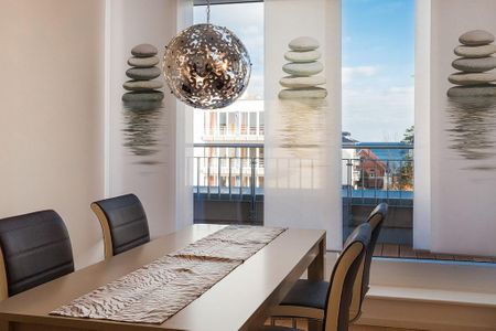 DünenResort Binz DünenResort Binz 435 Rügen - Wohn-Essbereich mit Esstisch und Sitzgelegenheit