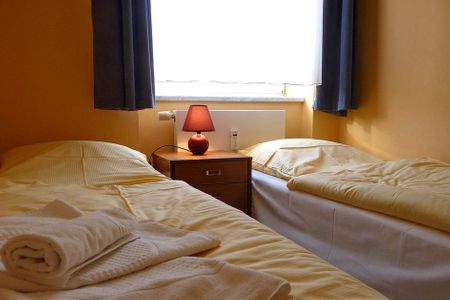 Dünenschloss Dünenschloss 1-02 Kühlungsborn - Schlafzimmer mit zwei Einzelbetten