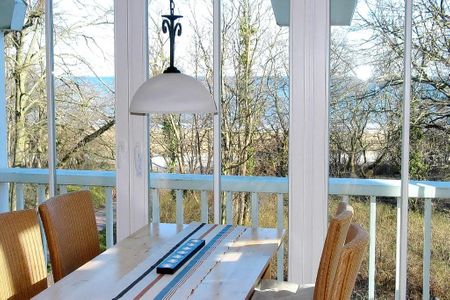 Dünenschloss Dünenschloss 1-28 Kühlungsborn - Wohn-Essbereich mit Esstisch und Sitzgelegenheit