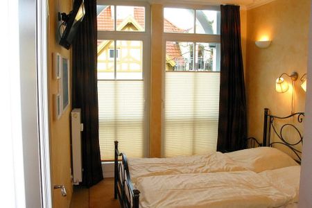 Dünenschloss Dünenschloss 1-28 Kühlungsborn - Schlafzimmer mit Doppelbett
