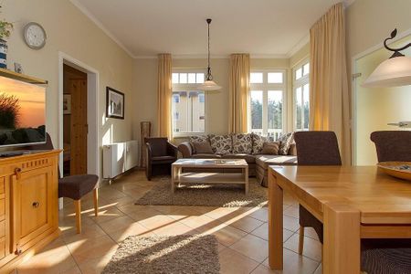 Dünenschloss Dünenschloss 1-07 Kühlungsborn - Wohn-Essbereich mit Couch