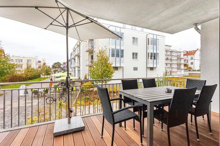 DünenResort Binz DünenResort Binz 117 Rügen - Überdachter Balkon mit Sitzgelegenheit