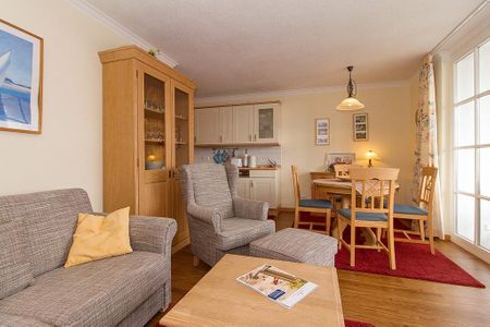 Apartmenthaus Atlantik Apartmenthaus Atlantik 216 Kühlungsborn - Wohn-Essbereich mit Couch