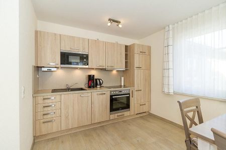 Strandschlösschen Strandschlösschen 17 Kühlungsborn - Küchenzeile mit Backofen