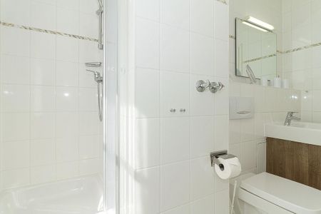 Strandschlösschen Strandschlösschen 09 Kühlungsborn - Badezimmer mit Dusche