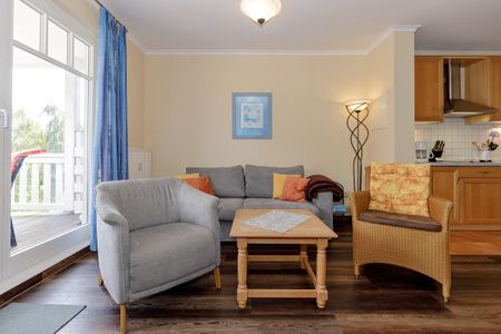 Meeresblick Meeresblick 302 Kühlungsborn - Wohn-Essbereich mit Couch
