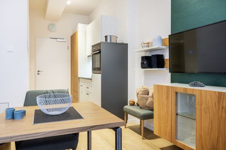 Ferienapartments am Krusespeicher Ferienapartments am Krusespeicher 2-23 Wismar - Wohn-/Schlafbereich mit Blick zum Eingang