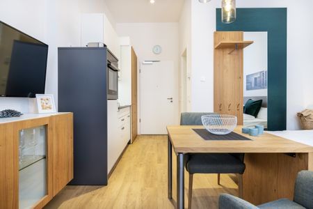 Ferienapartments am Krusespeicher Ferienapartments am Krusespeicher 3-27 Wismar - Wohn-/Schlafbereich mit Blick zum Eingang