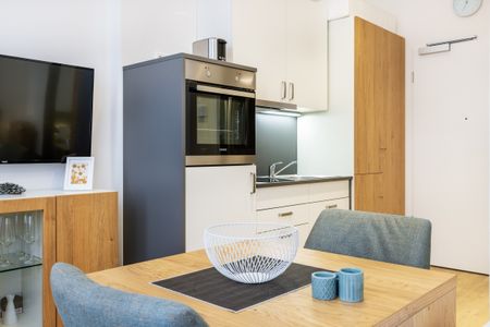 Ferienapartments am Krusespeicher Ferienapartments am Krusespeicher 3-27 Wismar - Wohn-/Schlafbereich mit Küchenzeile