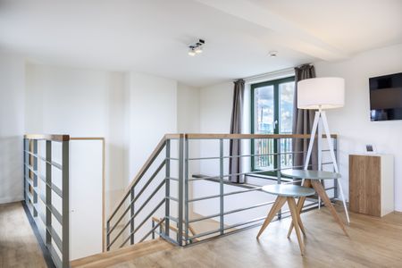 Krusespeicher Krusespeicher 6-75 Wismar - Wohn-Essbereich mit Couch