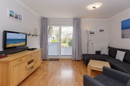 Apartment-Residenz Ostseestrand Apartment-Residenz Ostseestrand 05 Kühlungsborn - Wohn-Essbereich mit Couch