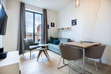 Krusespeicher Krusespeicher 6-69 Wismar - Wohn-Essbereich mit Couch