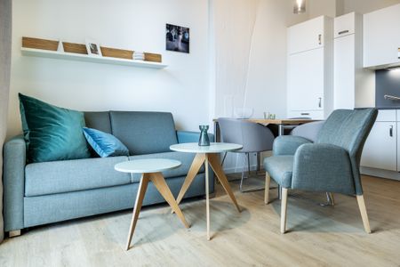 Krusespeicher Krusespeicher 6-69 Wismar - Wohn-Essbereich mit Couch