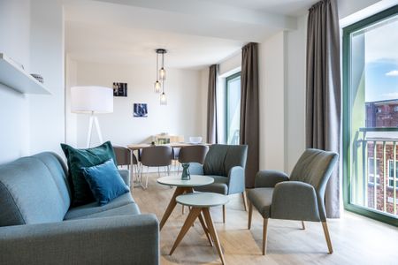 Krusespeicher Krusespeicher 5-63 Wismar - Wohn-Essbereich mit Couch