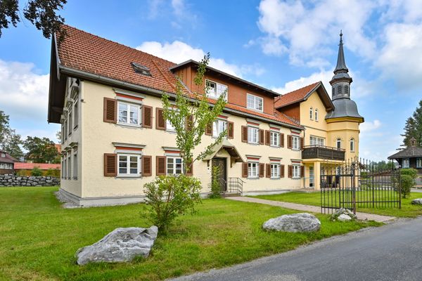 Alte Jagdschloss Ferienwohnung Sophia Ferienwohnungen in Pfronten - Hauptansicht
