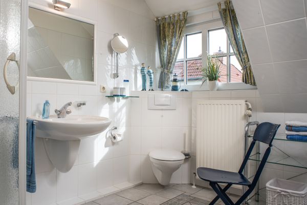  Haus Seeschlößchen Böhl - Badezimmer