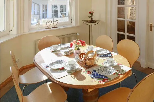 Wohnzimmer Villa Drei Rosen Ferienwohnung 2