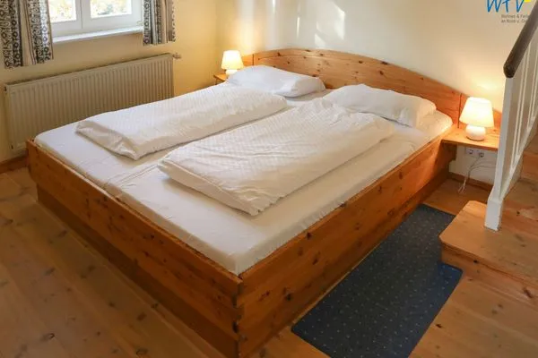 Schlafzimmer Villa Drei Rosen Ferienwohnung 2